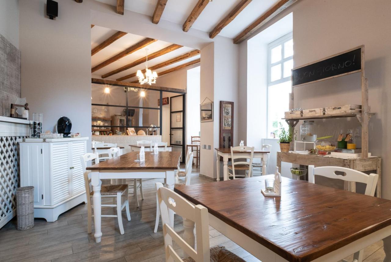Cas'E Charming House Hotel Caserta Eksteriør billede