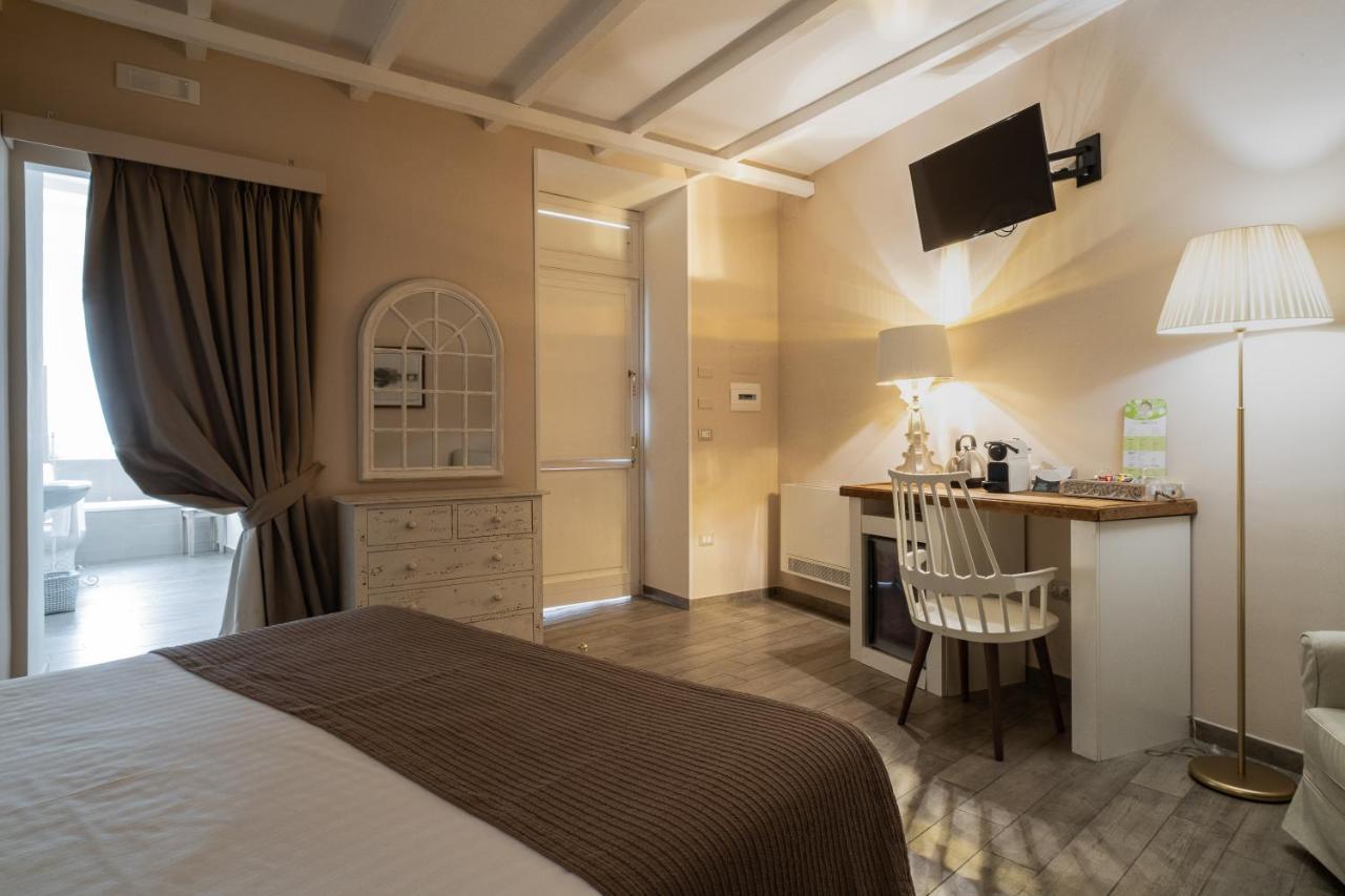 Cas'E Charming House Hotel Caserta Eksteriør billede
