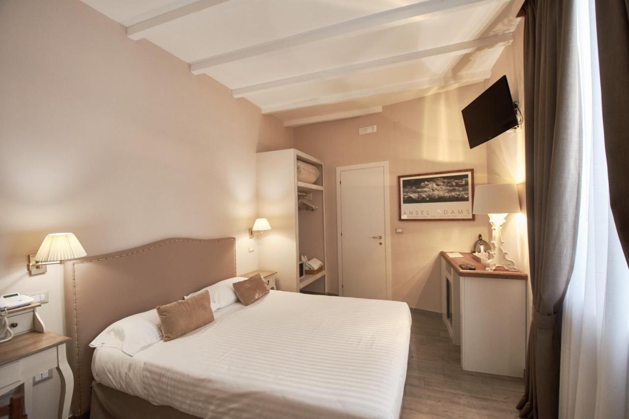 Cas'E Charming House Hotel Caserta Eksteriør billede
