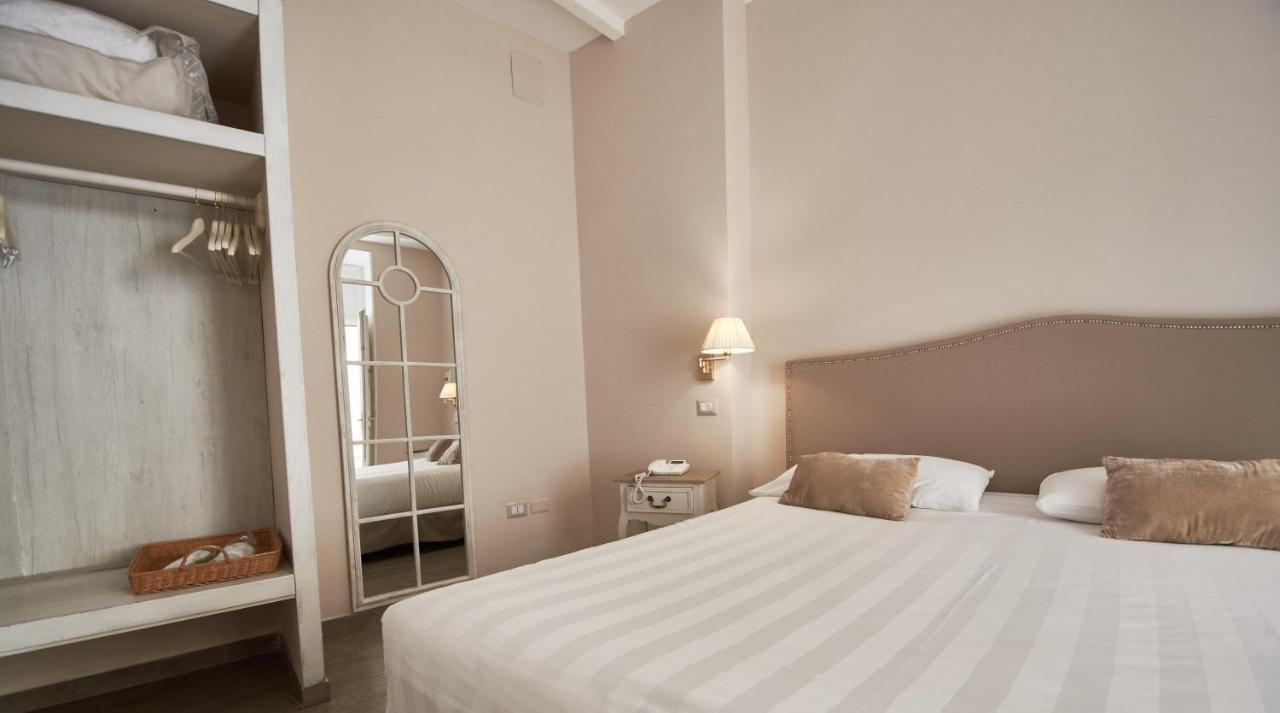 Cas'E Charming House Hotel Caserta Eksteriør billede